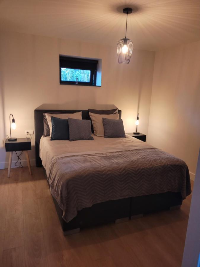 B&B De Bommelhoeve Wadenoijen ภายนอก รูปภาพ